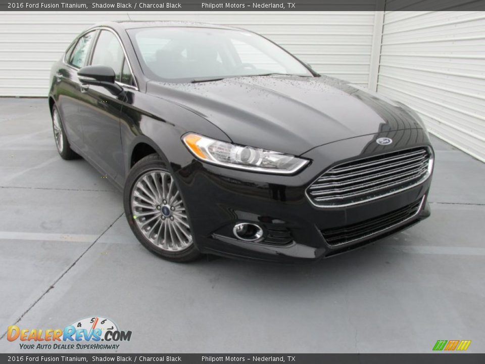 Front 3/4 View of 2016 Ford Fusion Titanium Photo #1