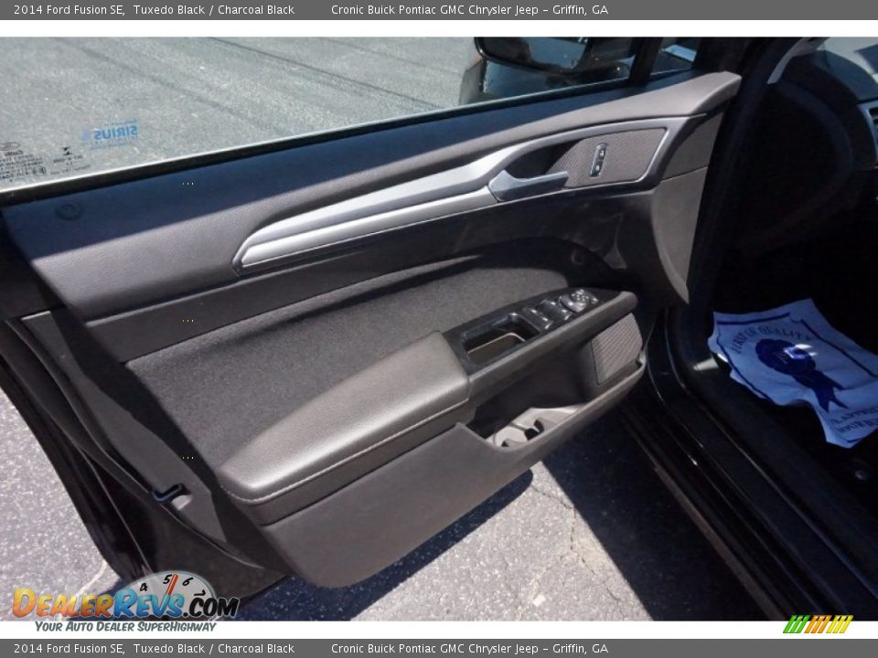 2014 Ford Fusion SE Tuxedo Black / Charcoal Black Photo #12