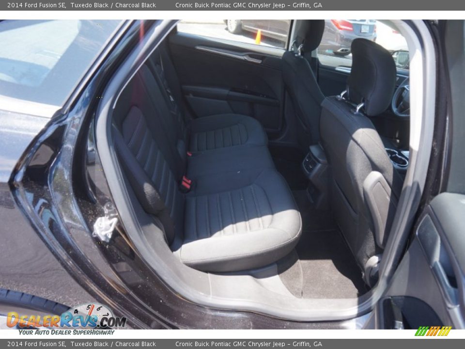 2014 Ford Fusion SE Tuxedo Black / Charcoal Black Photo #16