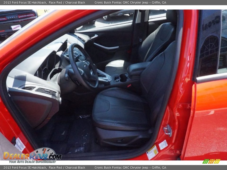 2013 Ford Focus SE Hatchback Race Red / Charcoal Black Photo #9