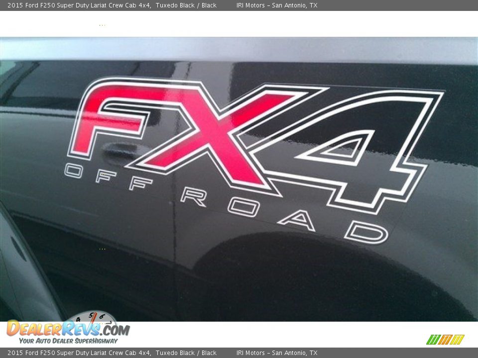 2015 Ford F250 Super Duty Lariat Crew Cab 4x4 Tuxedo Black / Black Photo #18