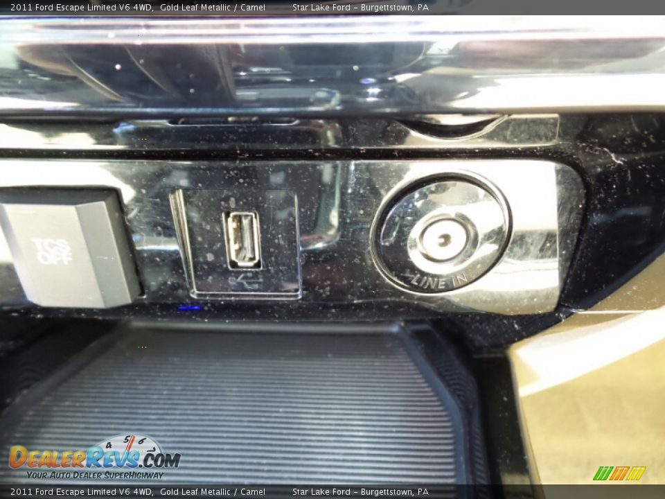 2011 Ford Escape Limited V6 4WD Gold Leaf Metallic / Camel Photo #19