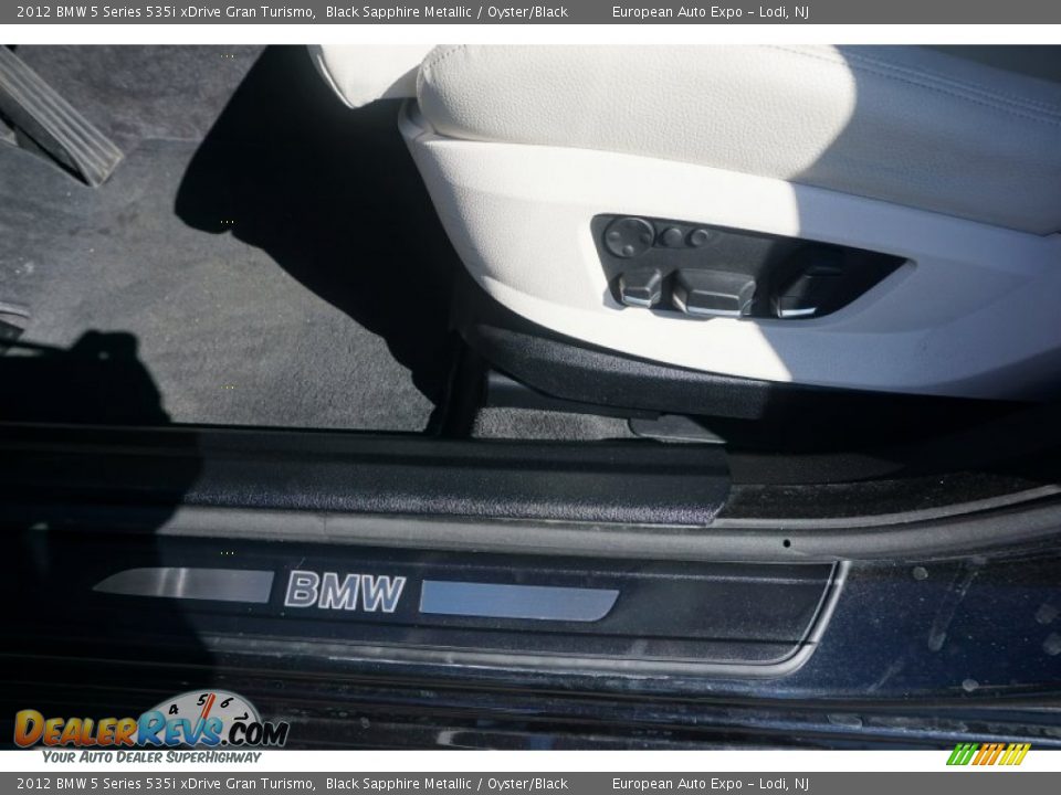 2012 BMW 5 Series 535i xDrive Gran Turismo Black Sapphire Metallic / Oyster/Black Photo #32