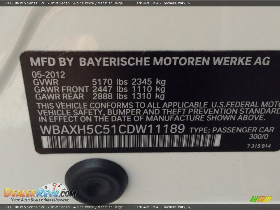 2012 BMW 5 Series 528i xDrive Sedan Alpine White / Venetian Beige Photo #34