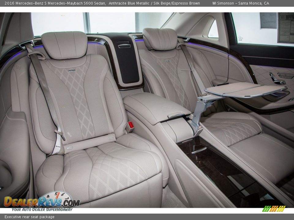 Executive rear seat package - 2016 Mercedes-Benz S