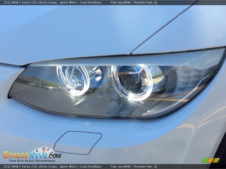 2012 BMW 3 Series 335i xDrive Coupe Alpine White / Coral Red/Black Photo #32