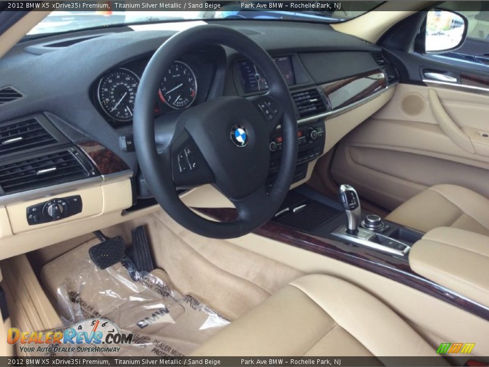 2012 BMW X5 xDrive35i Premium Titanium Silver Metallic / Sand Beige Photo #11
