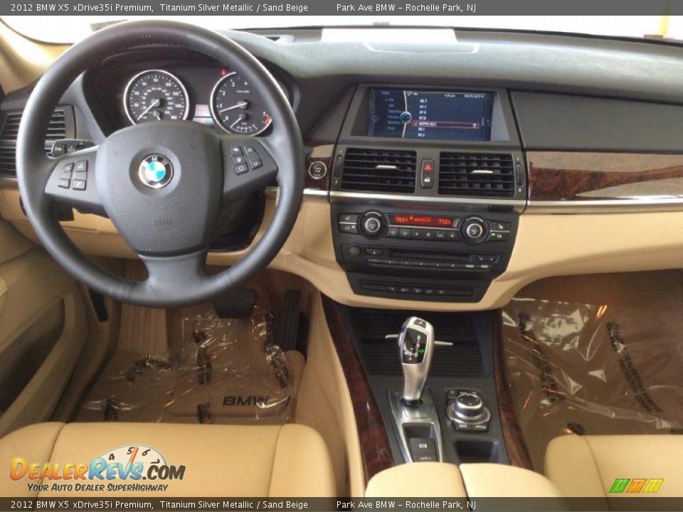 2012 BMW X5 xDrive35i Premium Titanium Silver Metallic / Sand Beige Photo #15