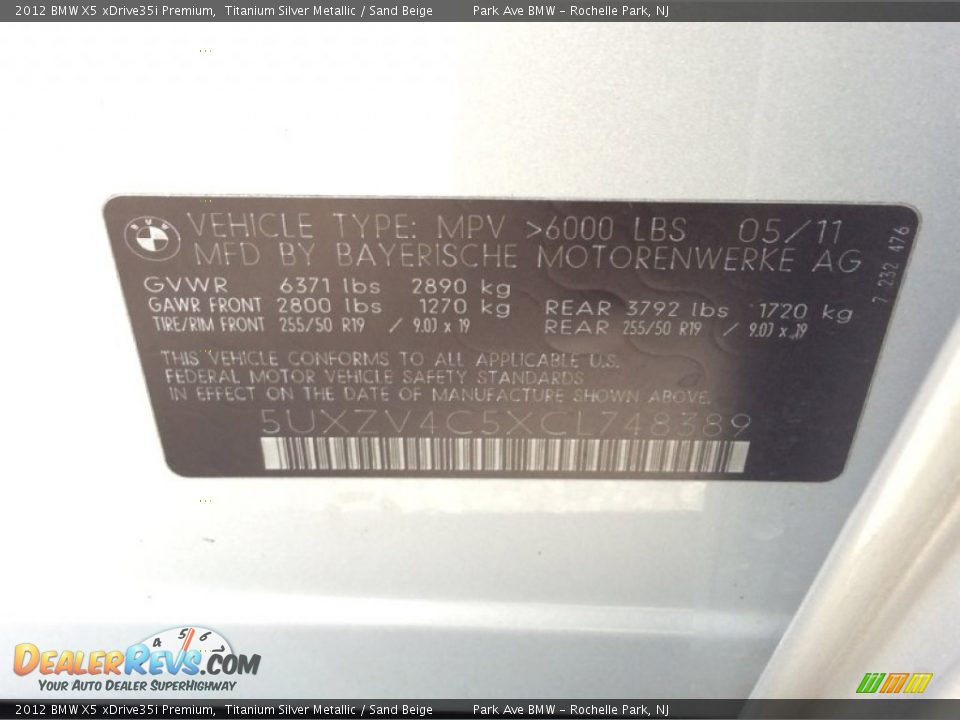 2012 BMW X5 xDrive35i Premium Titanium Silver Metallic / Sand Beige Photo #32