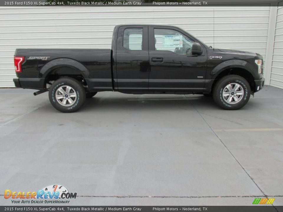 2015 Ford F150 XL SuperCab 4x4 Tuxedo Black Metallic / Medium Earth Gray Photo #3