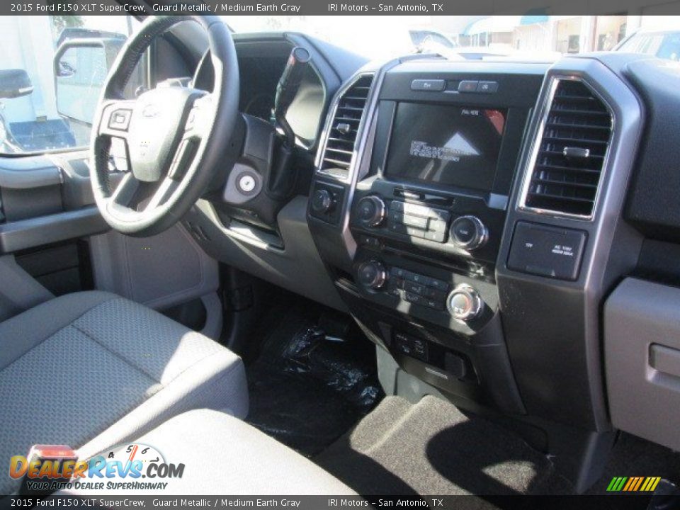 2015 Ford F150 XLT SuperCrew Guard Metallic / Medium Earth Gray Photo #29