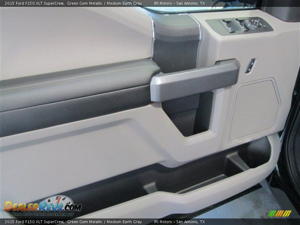 2015 Ford F150 XLT SuperCrew Green Gem Metallic / Medium Earth Gray Photo #12