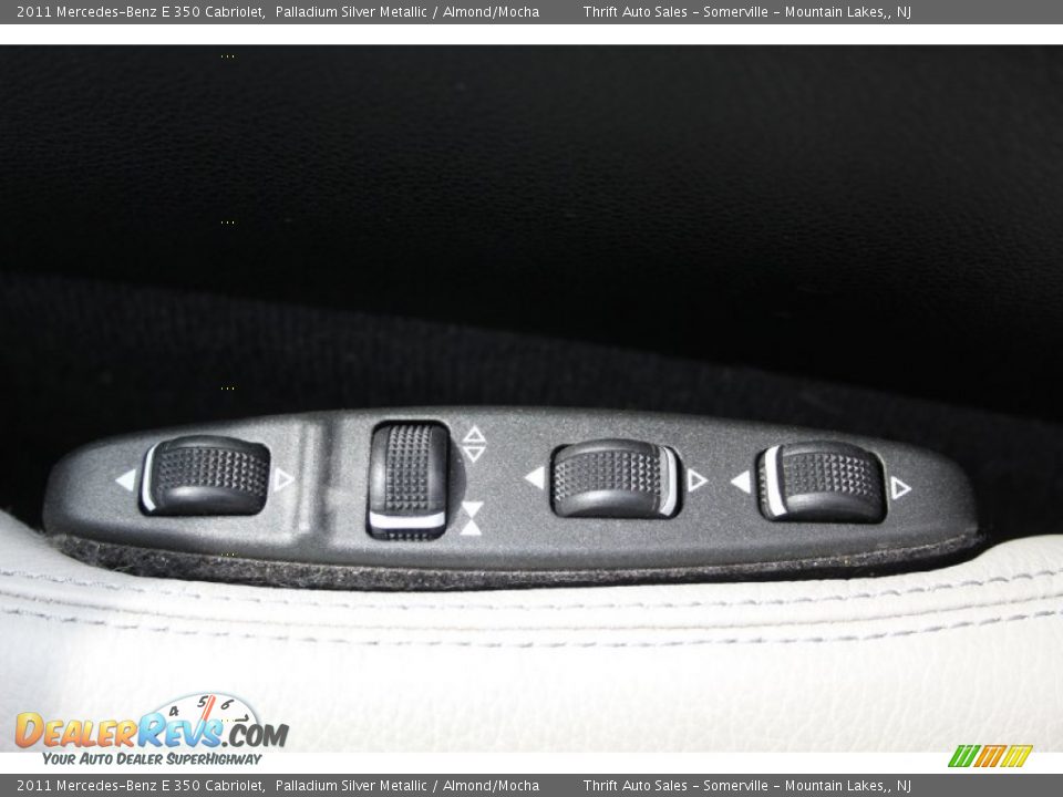 2011 Mercedes-Benz E 350 Cabriolet Palladium Silver Metallic / Almond/Mocha Photo #20