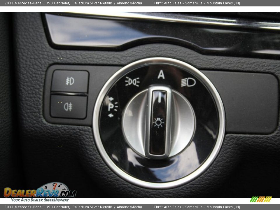 2011 Mercedes-Benz E 350 Cabriolet Palladium Silver Metallic / Almond/Mocha Photo #31