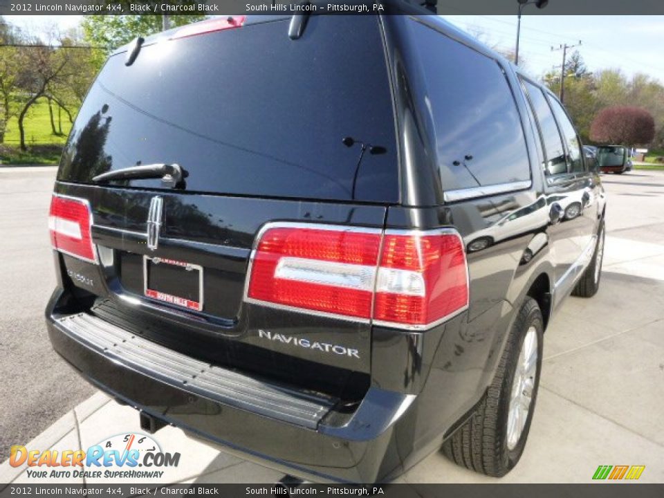 2012 Lincoln Navigator 4x4 Black / Charcoal Black Photo #5