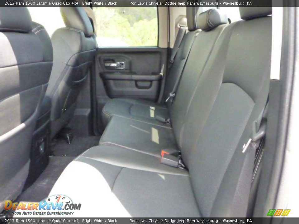 2013 Ram 1500 Laramie Quad Cab 4x4 Bright White / Black Photo #9