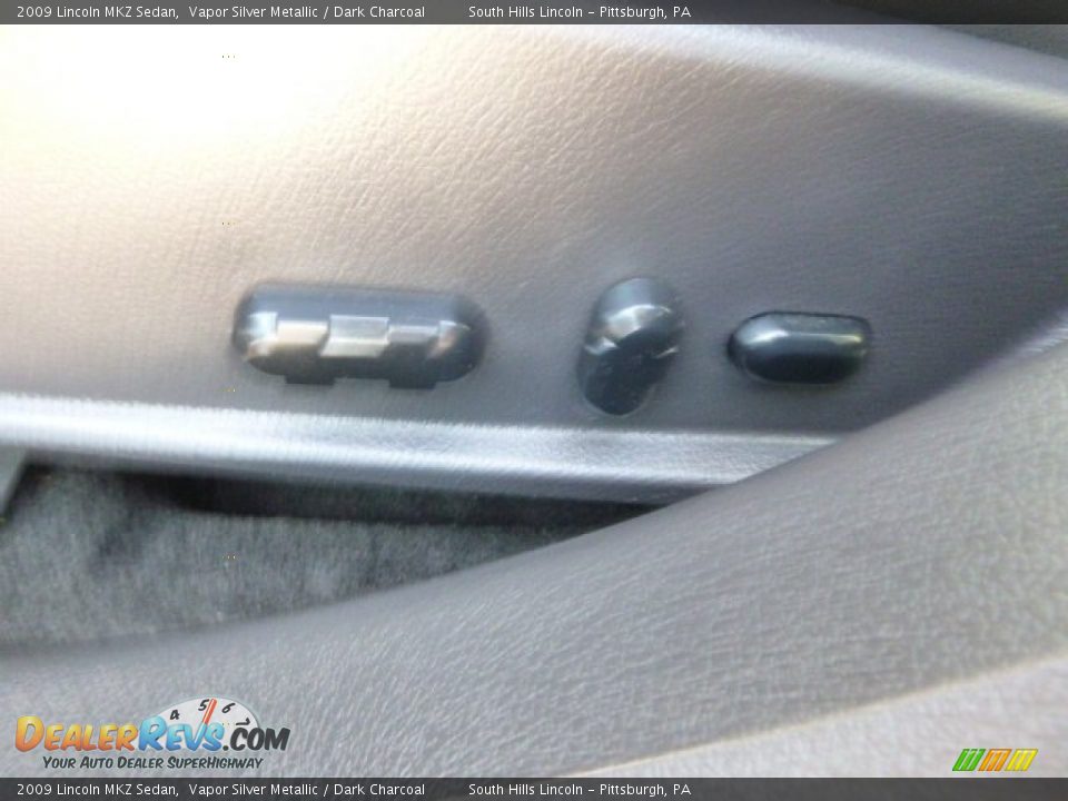 2009 Lincoln MKZ Sedan Vapor Silver Metallic / Dark Charcoal Photo #19