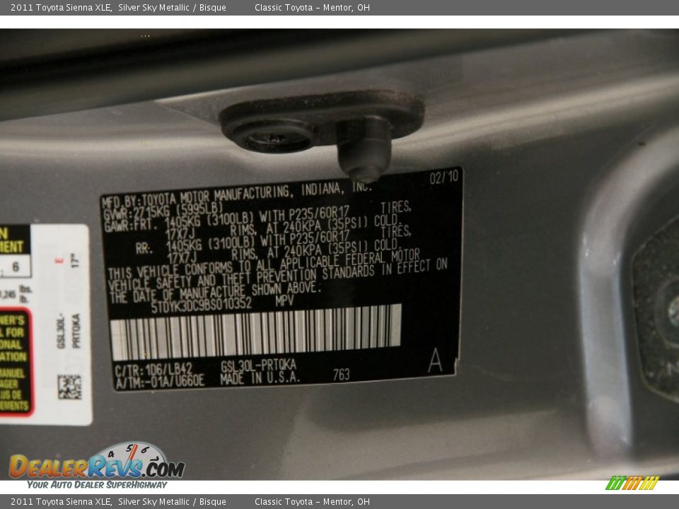 2011 Toyota Sienna XLE Silver Sky Metallic / Bisque Photo #20