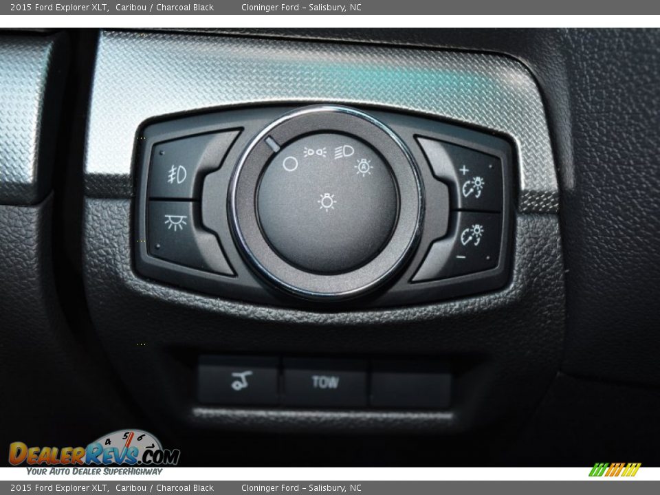 2015 Ford Explorer XLT Caribou / Charcoal Black Photo #22