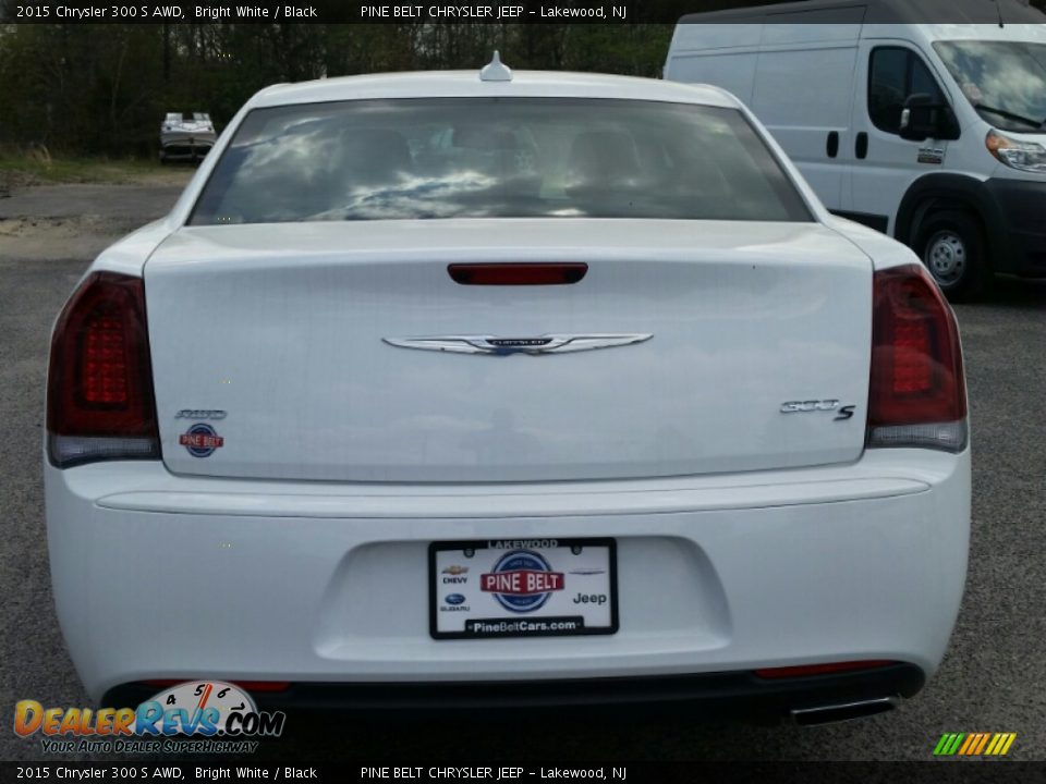 2015 Chrysler 300 S AWD Bright White / Black Photo #5