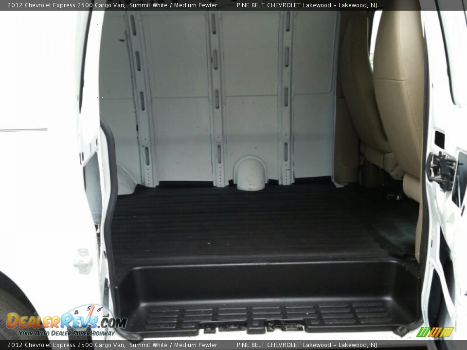 2012 Chevrolet Express 2500 Cargo Van Summit White / Medium Pewter Photo #16