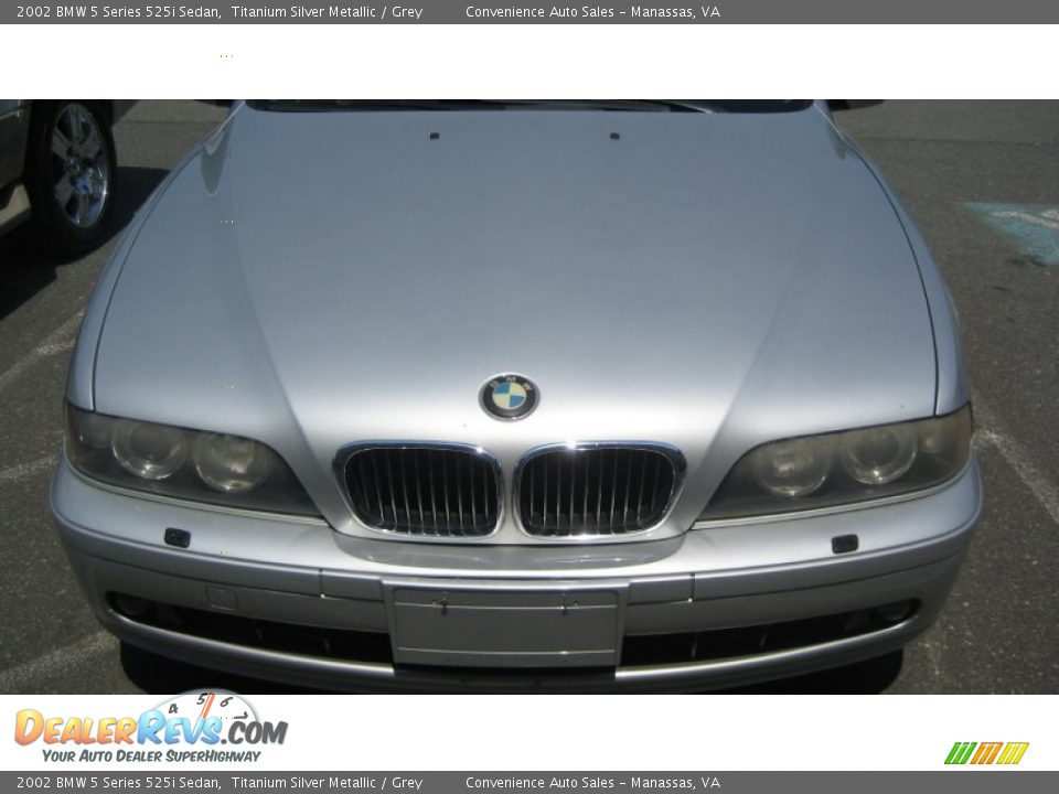 2002 BMW 5 Series 525i Sedan Titanium Silver Metallic / Grey Photo #2