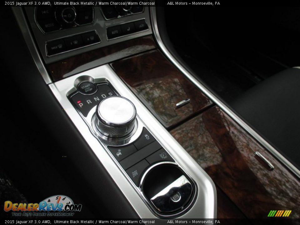 2015 Jaguar XF 3.0 AWD Ultimate Black Metallic / Warm Charcoal/Warm Charcoal Photo #17