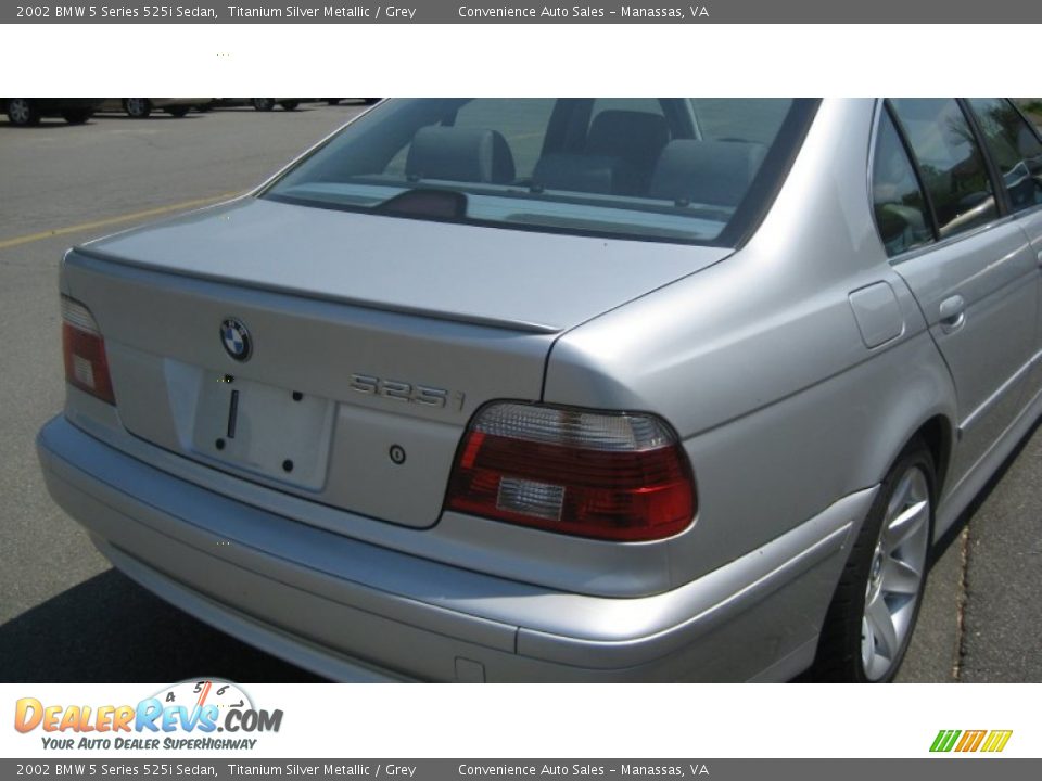 2002 BMW 5 Series 525i Sedan Titanium Silver Metallic / Grey Photo #6