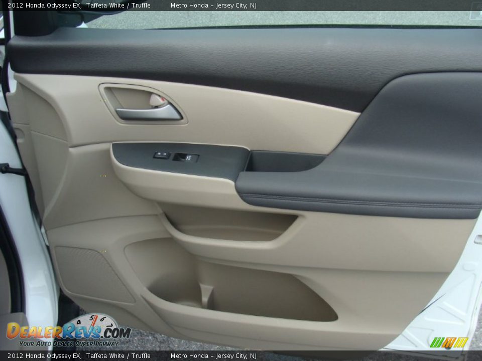 2012 Honda Odyssey EX Taffeta White / Truffle Photo #27