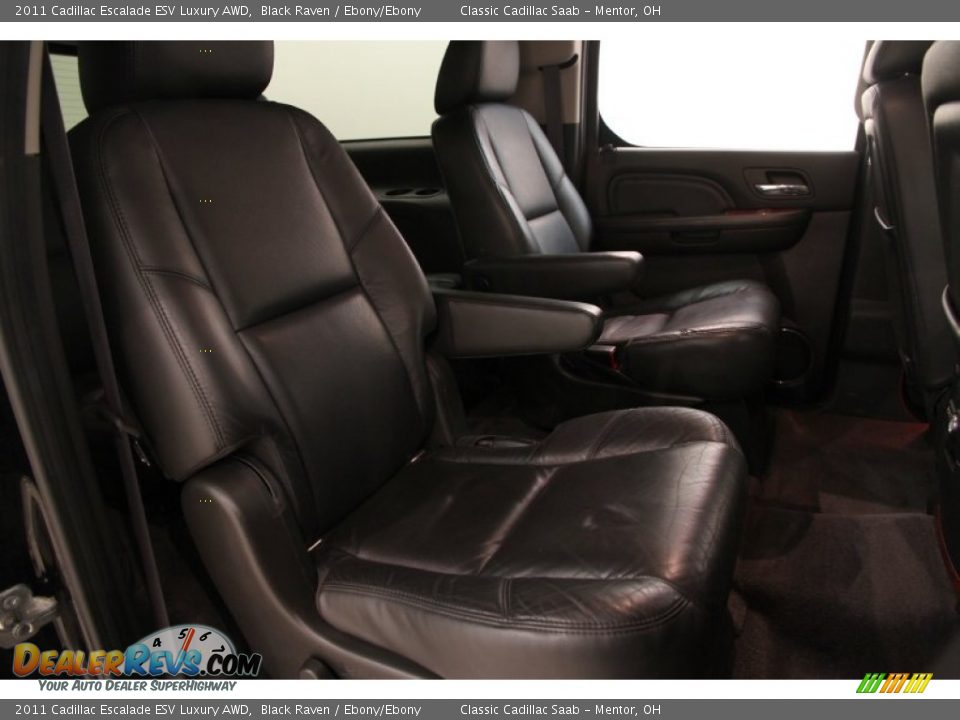 2011 Cadillac Escalade ESV Luxury AWD Black Raven / Ebony/Ebony Photo #17