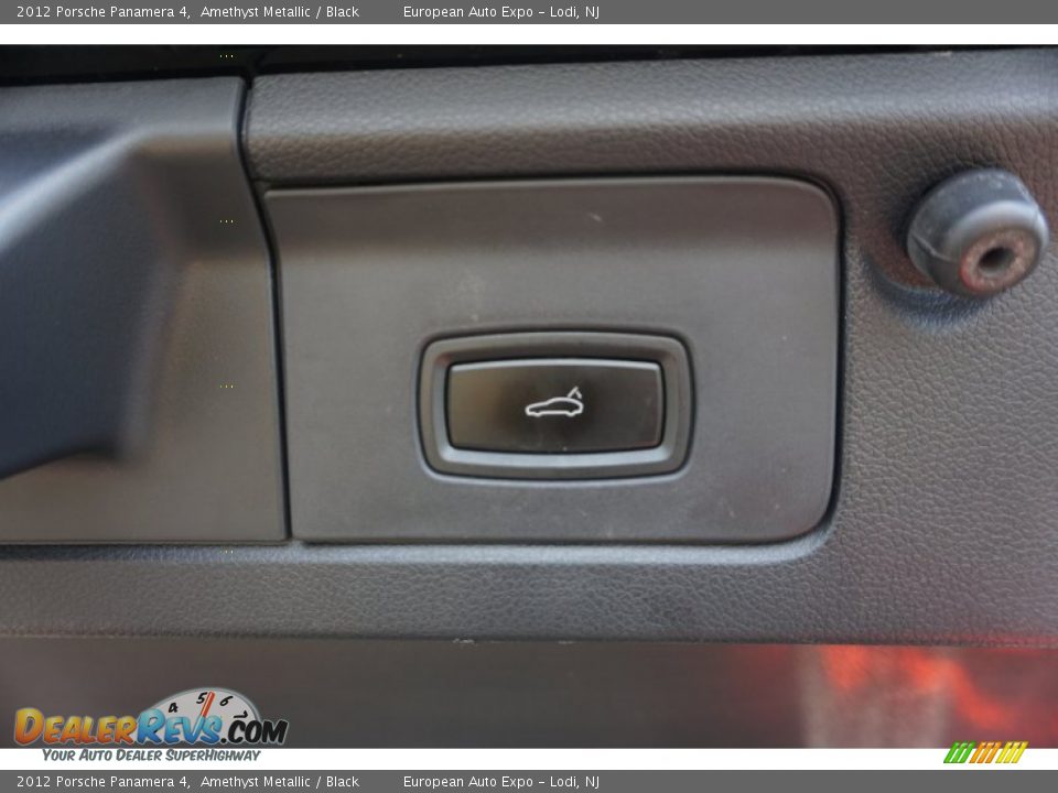 2012 Porsche Panamera 4 Amethyst Metallic / Black Photo #36