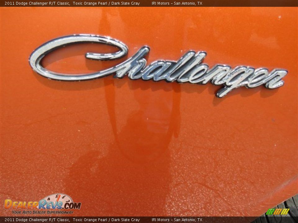 2011 Dodge Challenger R/T Classic Toxic Orange Pearl / Dark Slate Gray Photo #10