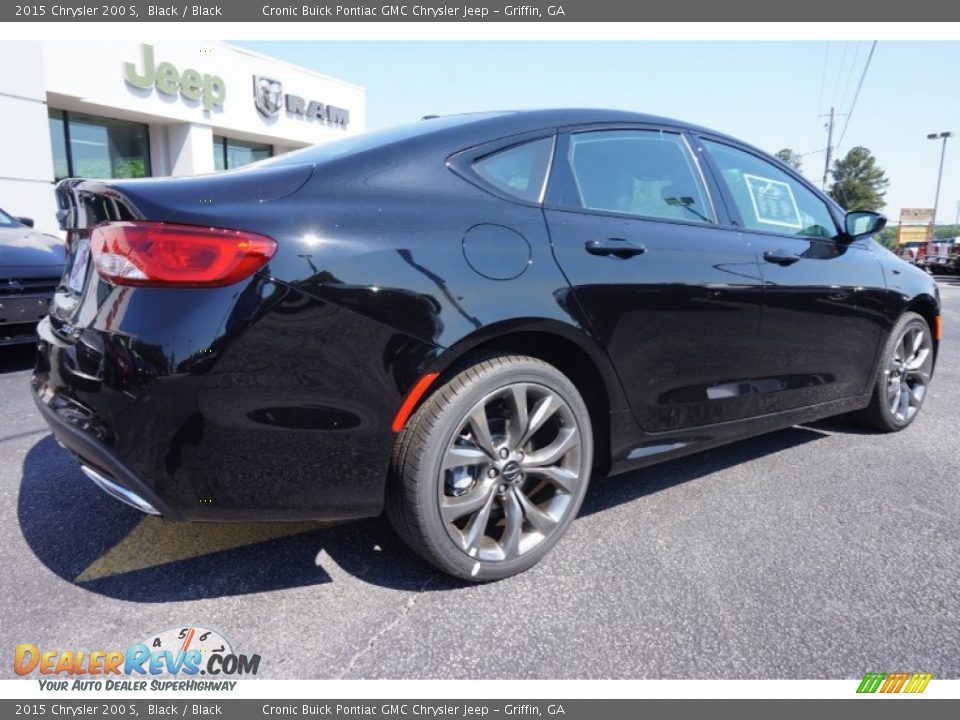 2015 Chrysler 200 S Black / Black Photo #7