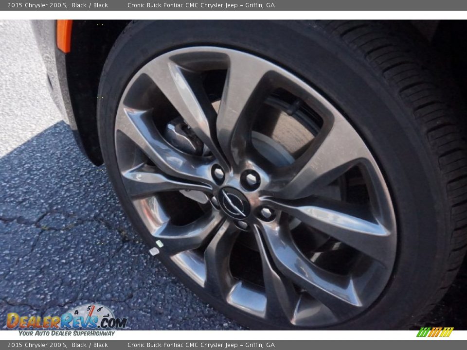 2015 Chrysler 200 S Black / Black Photo #12
