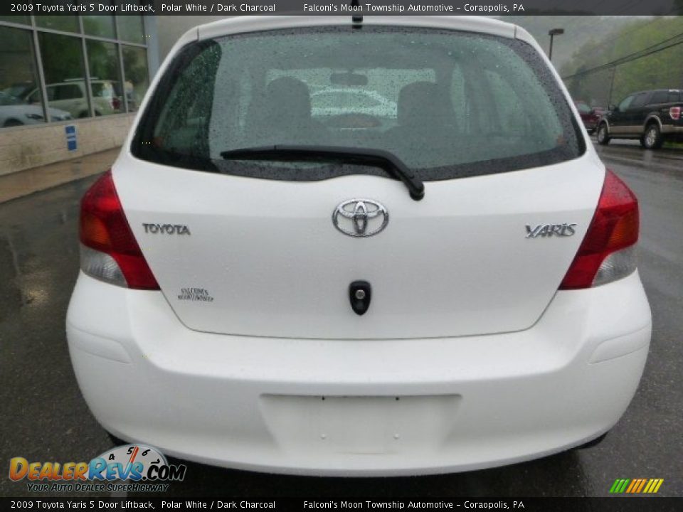 2009 Toyota Yaris 5 Door Liftback Polar White / Dark Charcoal Photo #6