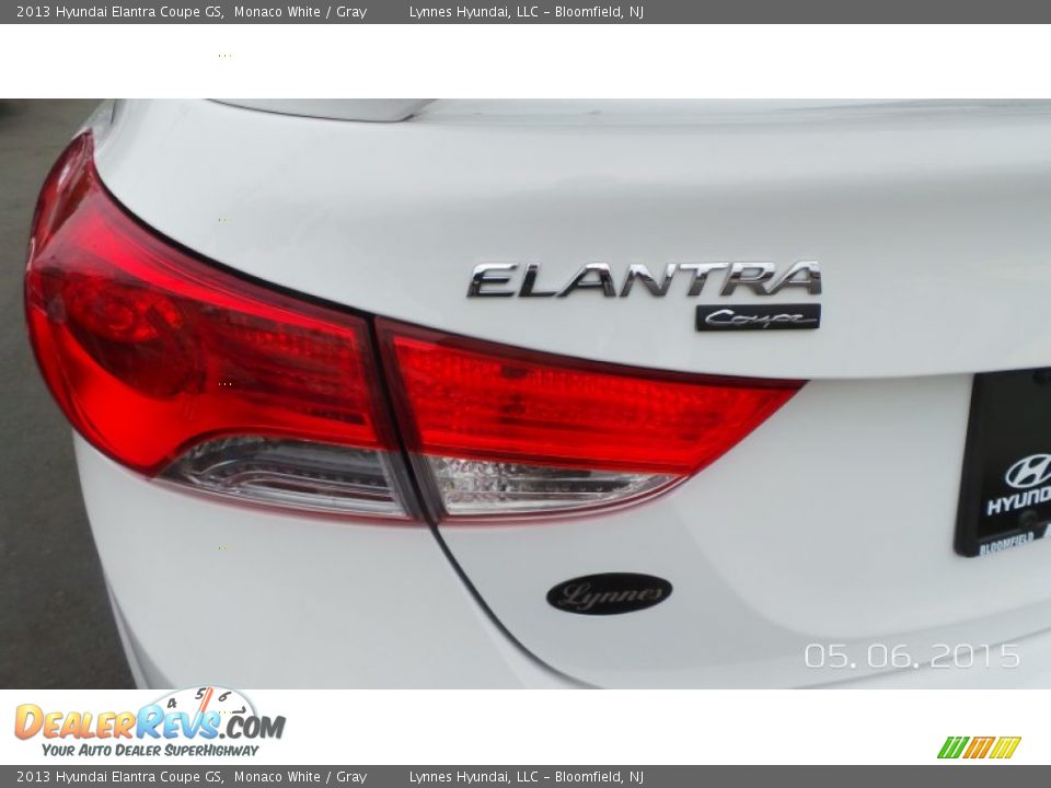 2013 Hyundai Elantra Coupe GS Monaco White / Gray Photo #9