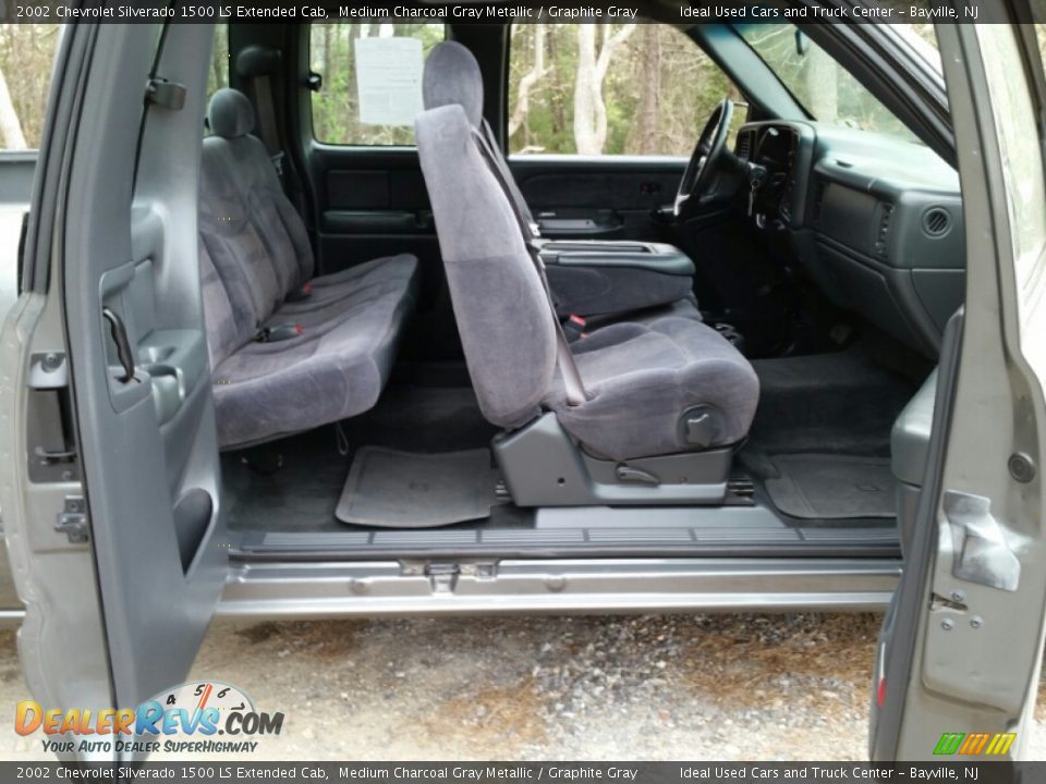 2002 Chevrolet Silverado 1500 LS Extended Cab Medium Charcoal Gray Metallic / Graphite Gray Photo #20
