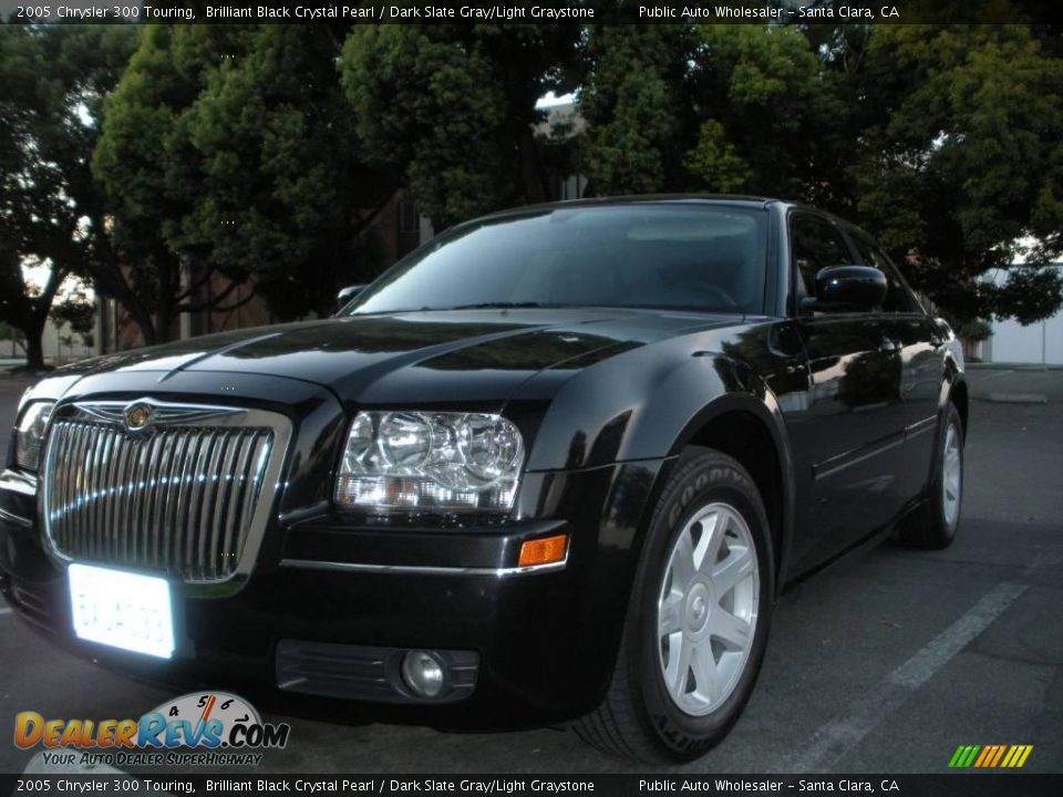 2005 Chrysler 300 Touring Brilliant Black Crystal Pearl / Dark Slate Gray/Light Graystone Photo #2