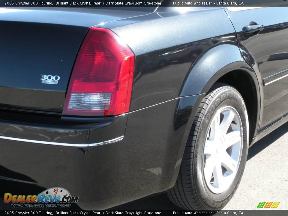 2005 Chrysler 300 Touring Brilliant Black Crystal Pearl / Dark Slate Gray/Light Graystone Photo #9