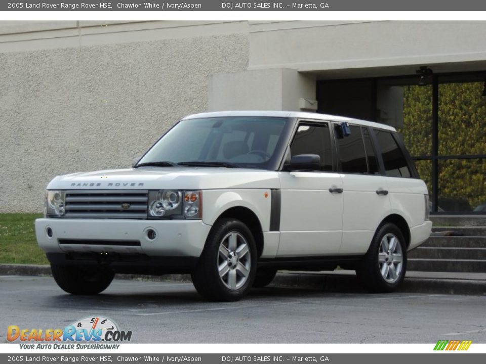 Front 3/4 View of 2005 Land Rover Range Rover HSE Photo #5