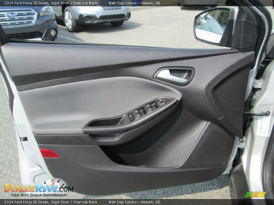 2014 Ford Focus SE Sedan Ingot Silver / Charcoal Black Photo #12