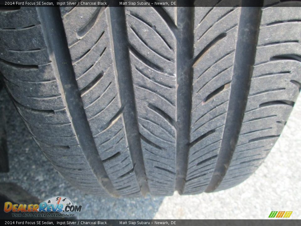 2014 Ford Focus SE Sedan Ingot Silver / Charcoal Black Photo #22