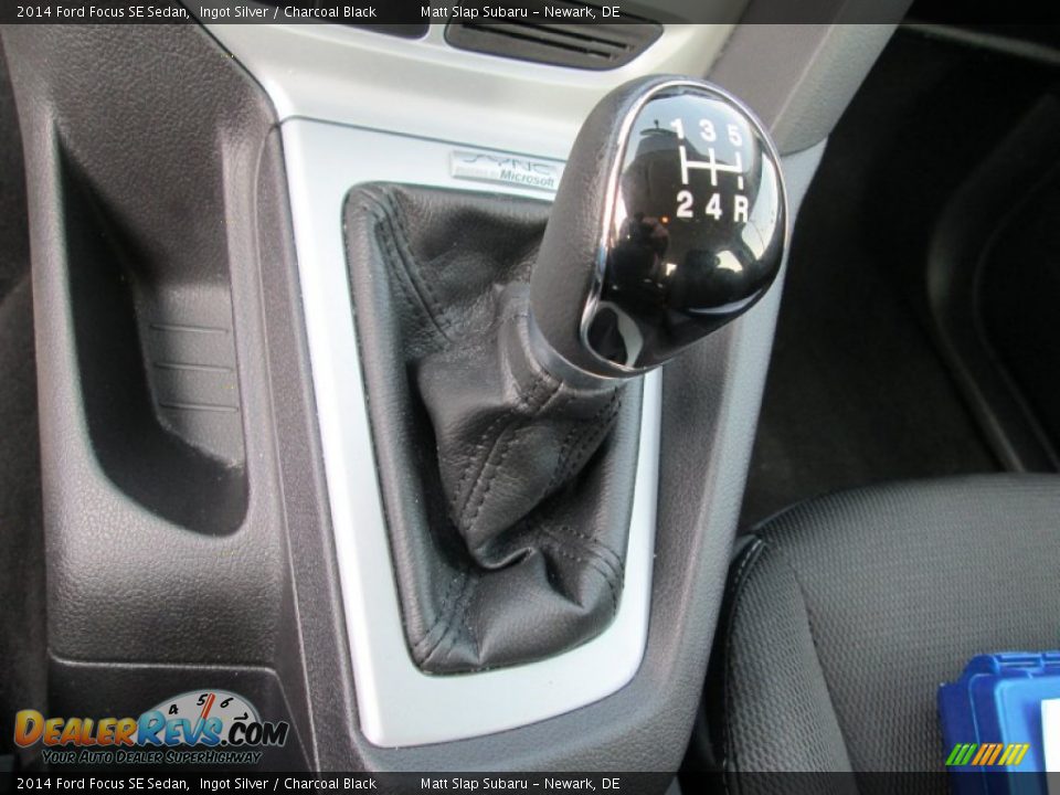 2014 Ford Focus SE Sedan Ingot Silver / Charcoal Black Photo #26