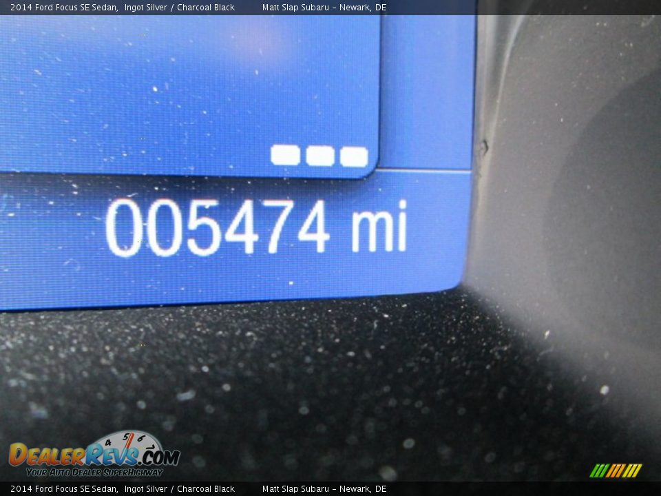 2014 Ford Focus SE Sedan Ingot Silver / Charcoal Black Photo #28