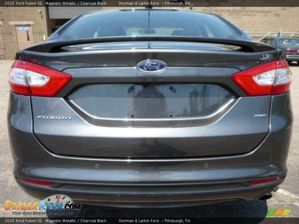 2015 Ford Fusion SE Magnetic Metallic / Charcoal Black Photo #3