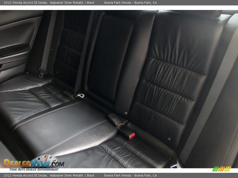 2012 Honda Accord SE Sedan Alabaster Silver Metallic / Black Photo #13