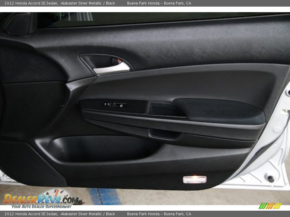 2012 Honda Accord SE Sedan Alabaster Silver Metallic / Black Photo #24