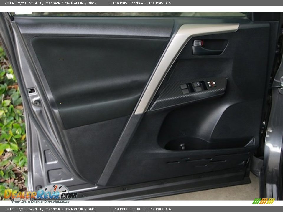 2014 Toyota RAV4 LE Magnetic Gray Metallic / Black Photo #23