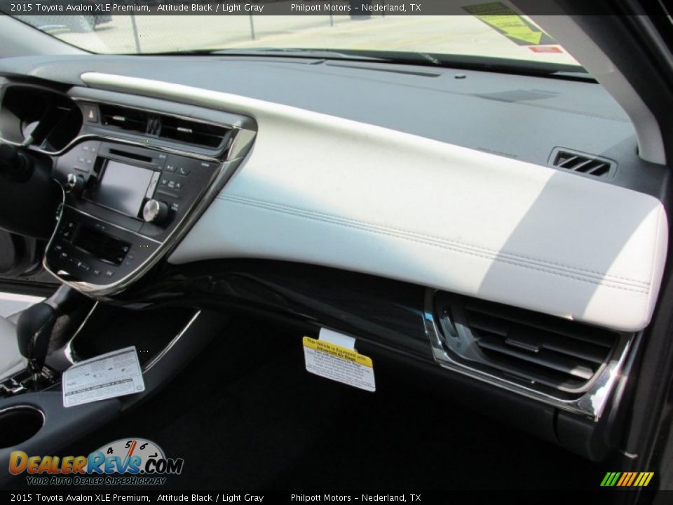 2015 Toyota Avalon XLE Premium Attitude Black / Light Gray Photo #16