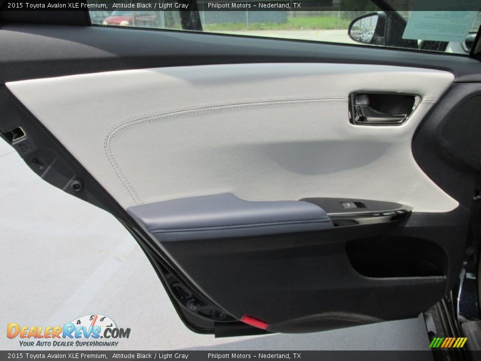 2015 Toyota Avalon XLE Premium Attitude Black / Light Gray Photo #17